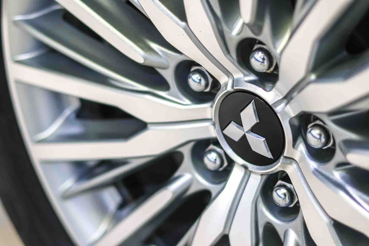 Mitsubishi Outlander 2.4 PHEV Motion Auto 4WD - Foto 15