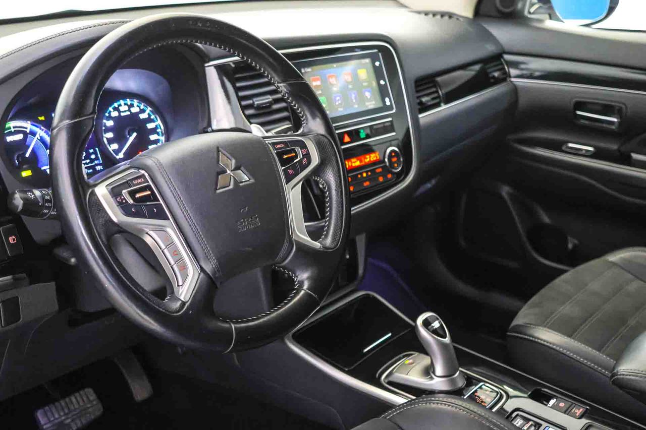 Mitsubishi Outlander 2.4 PHEV Motion Auto 4WD - Foto 6