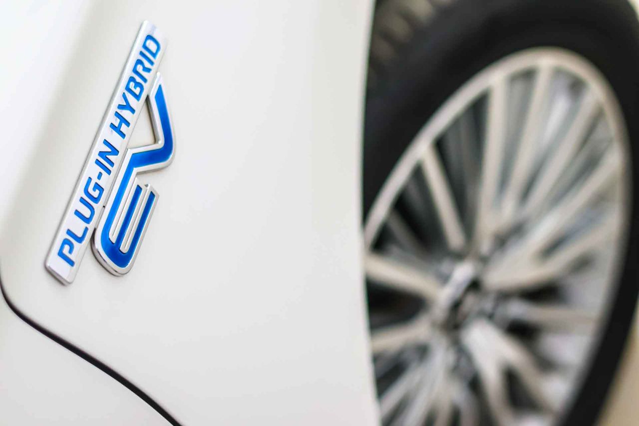 Mitsubishi Outlander 2.4 PHEV Motion Auto 4WD - Foto 18