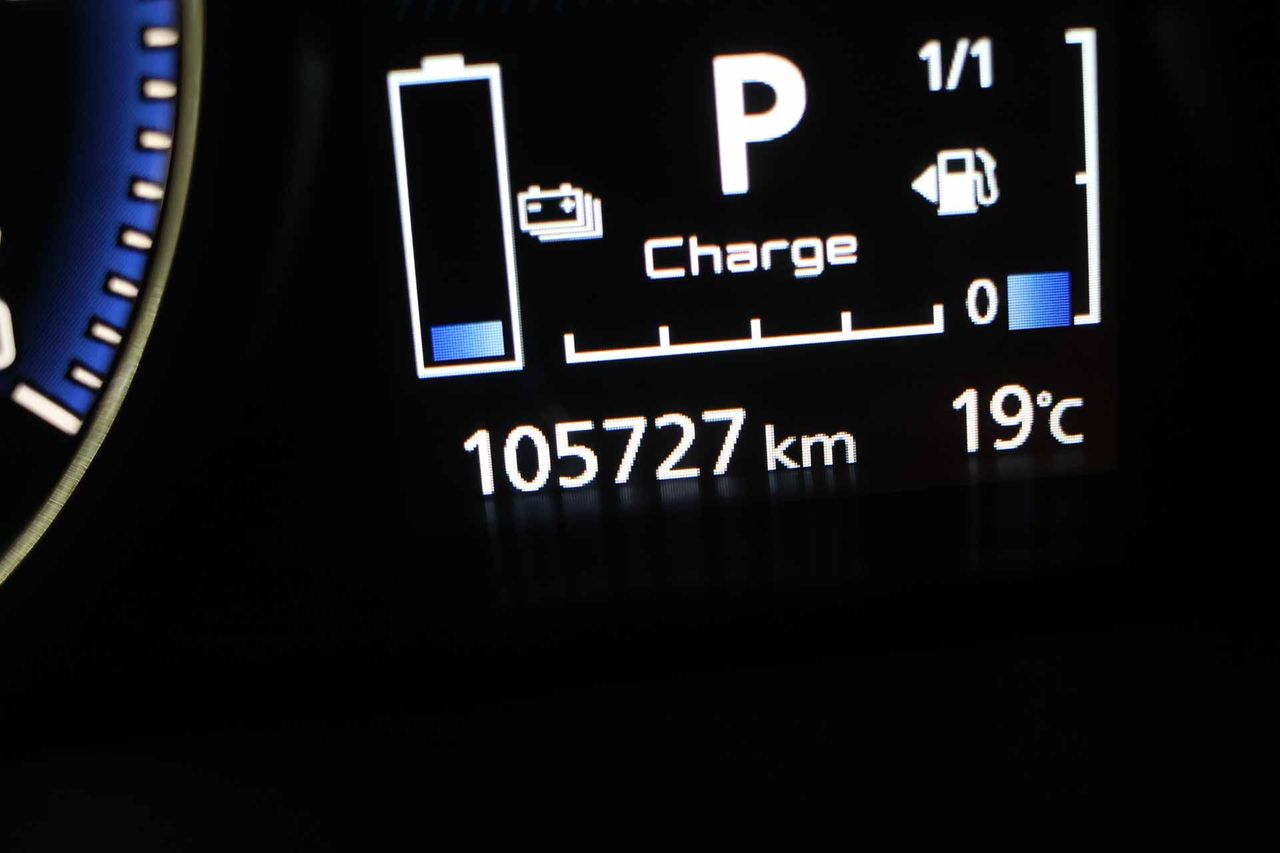 Mitsubishi Outlander 2.4 PHEV Motion Auto 4WD - Foto 7