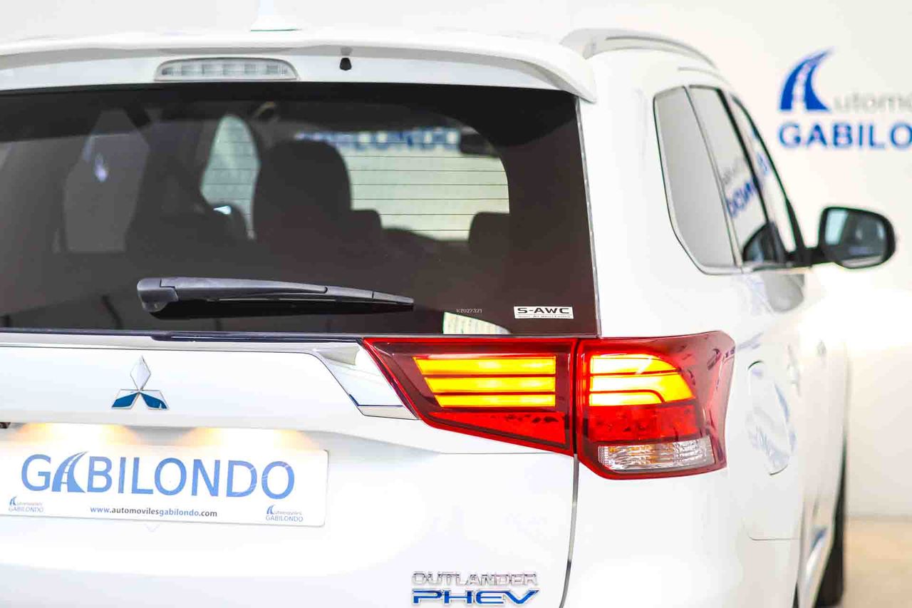 Mitsubishi Outlander 2.4 PHEV Motion Auto 4WD - Foto 22