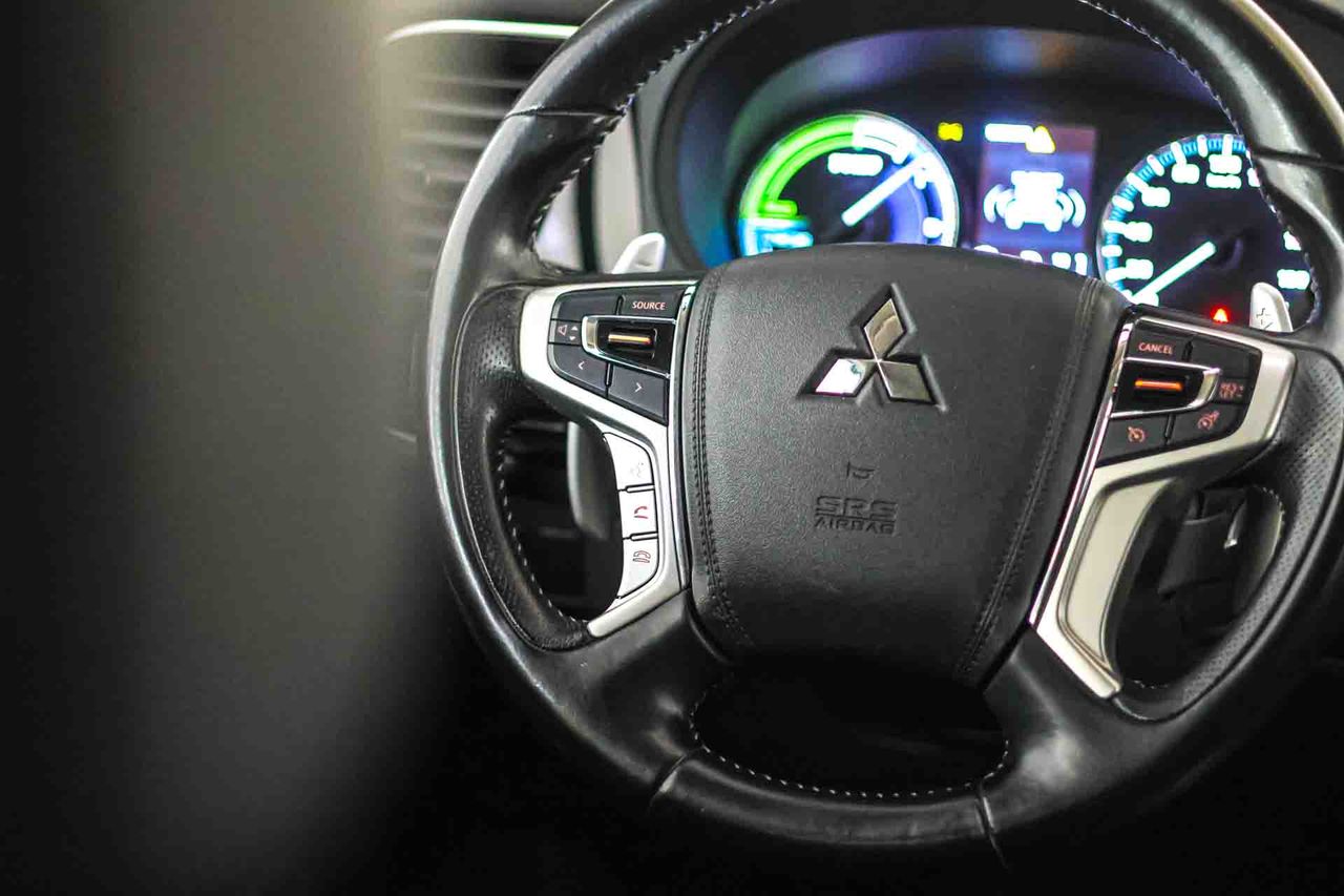Mitsubishi Outlander 2.4 PHEV Motion Auto 4WD - Foto 37