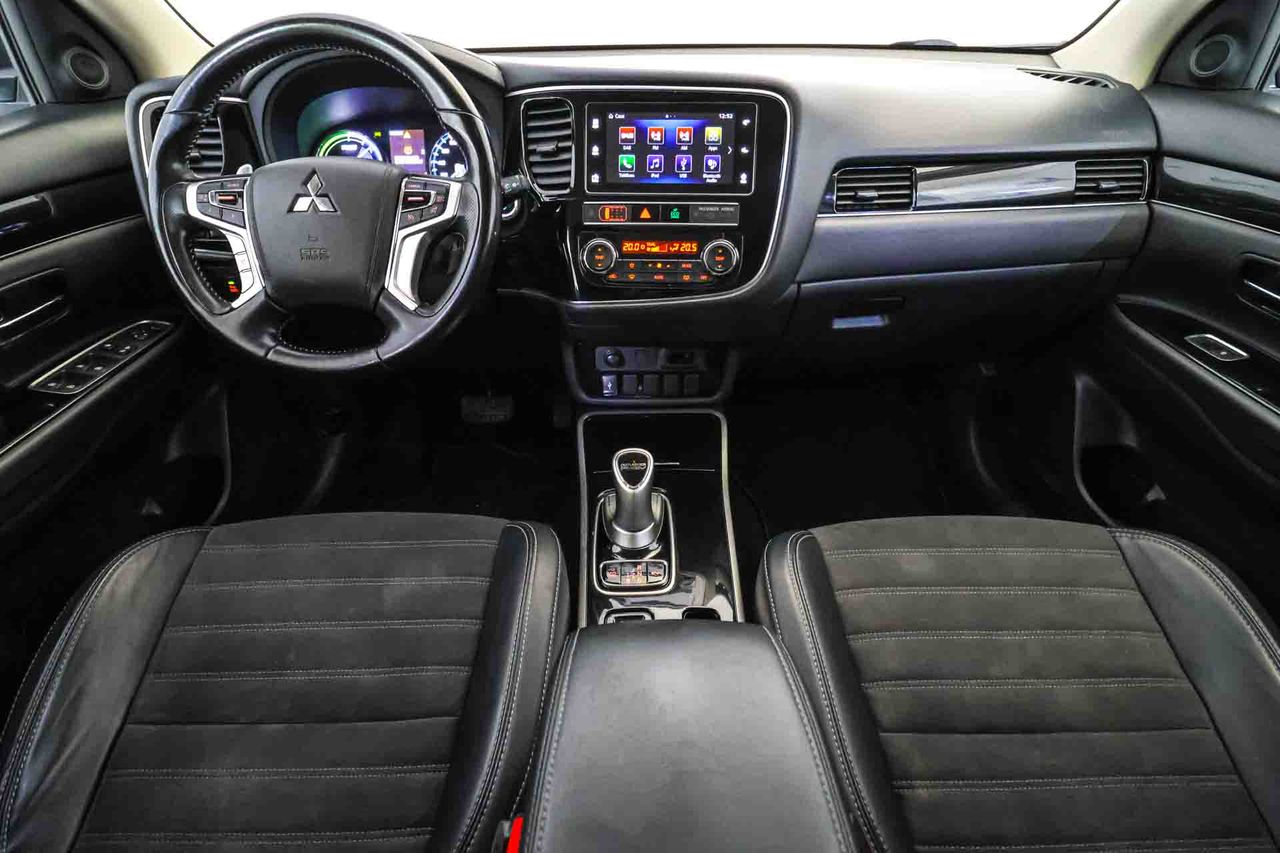 Mitsubishi Outlander 2.4 PHEV Motion Auto 4WD - Foto 52