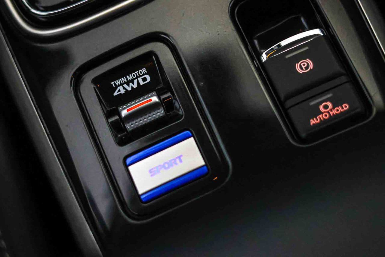 Mitsubishi Outlander 2.4 PHEV Motion Auto 4WD - Foto 44