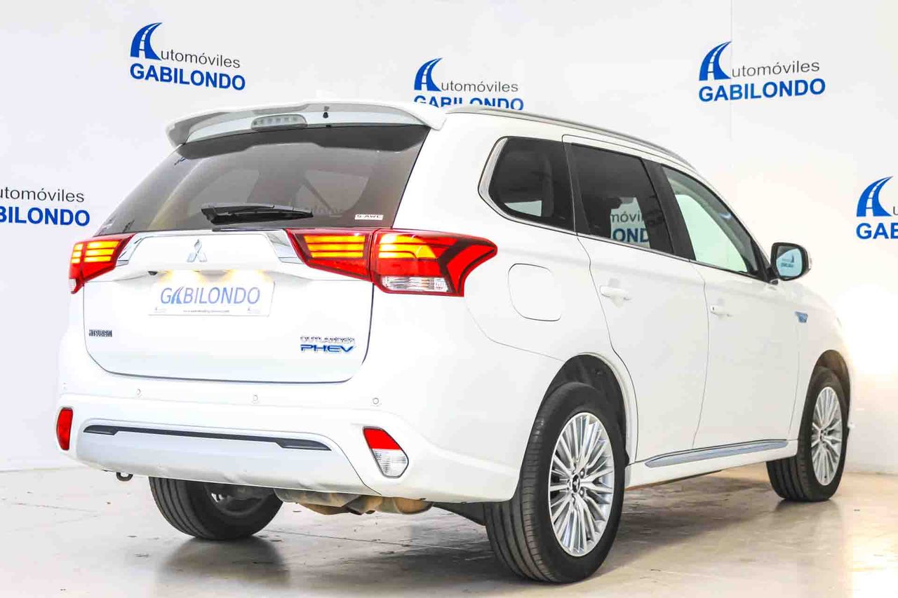 Mitsubishi Outlander 2.4 PHEV Motion Auto 4WD - Foto 13