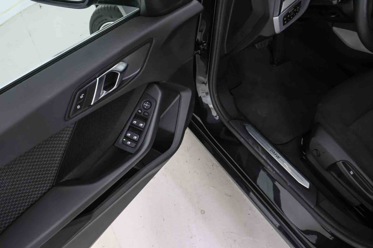 BMW Serie 1 118i Auto. - Foto 28