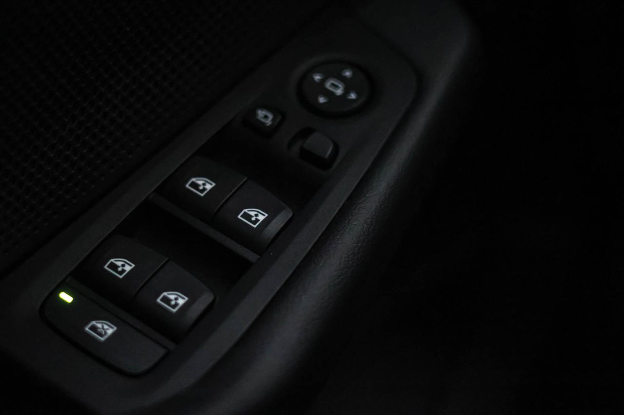 BMW Serie 1 118i Auto. - Foto 29