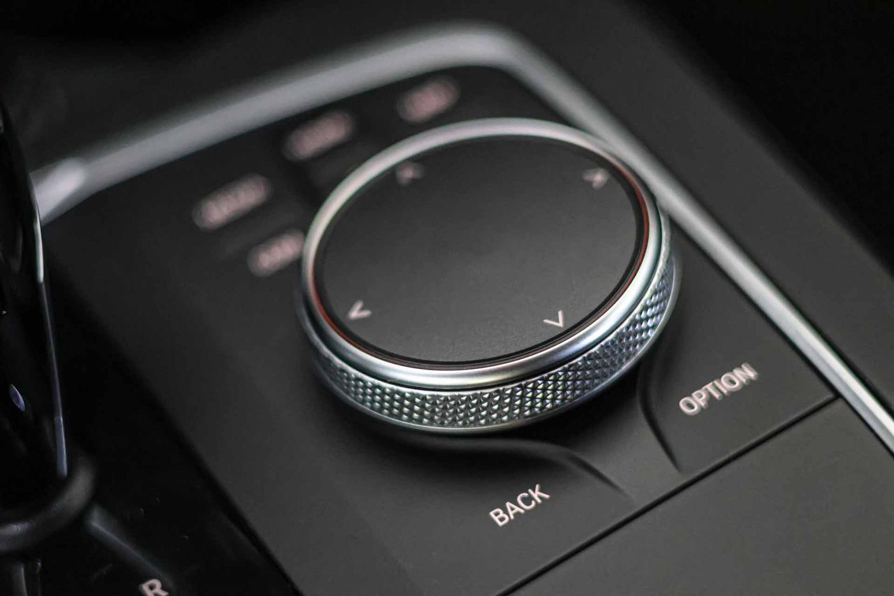 BMW Serie 1 118i **Versión 116i Auto** - Foto 39