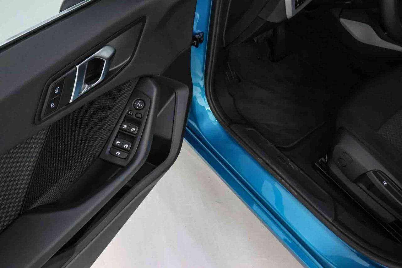 BMW Serie 1 118i **Versión 116i Auto** - Foto 26