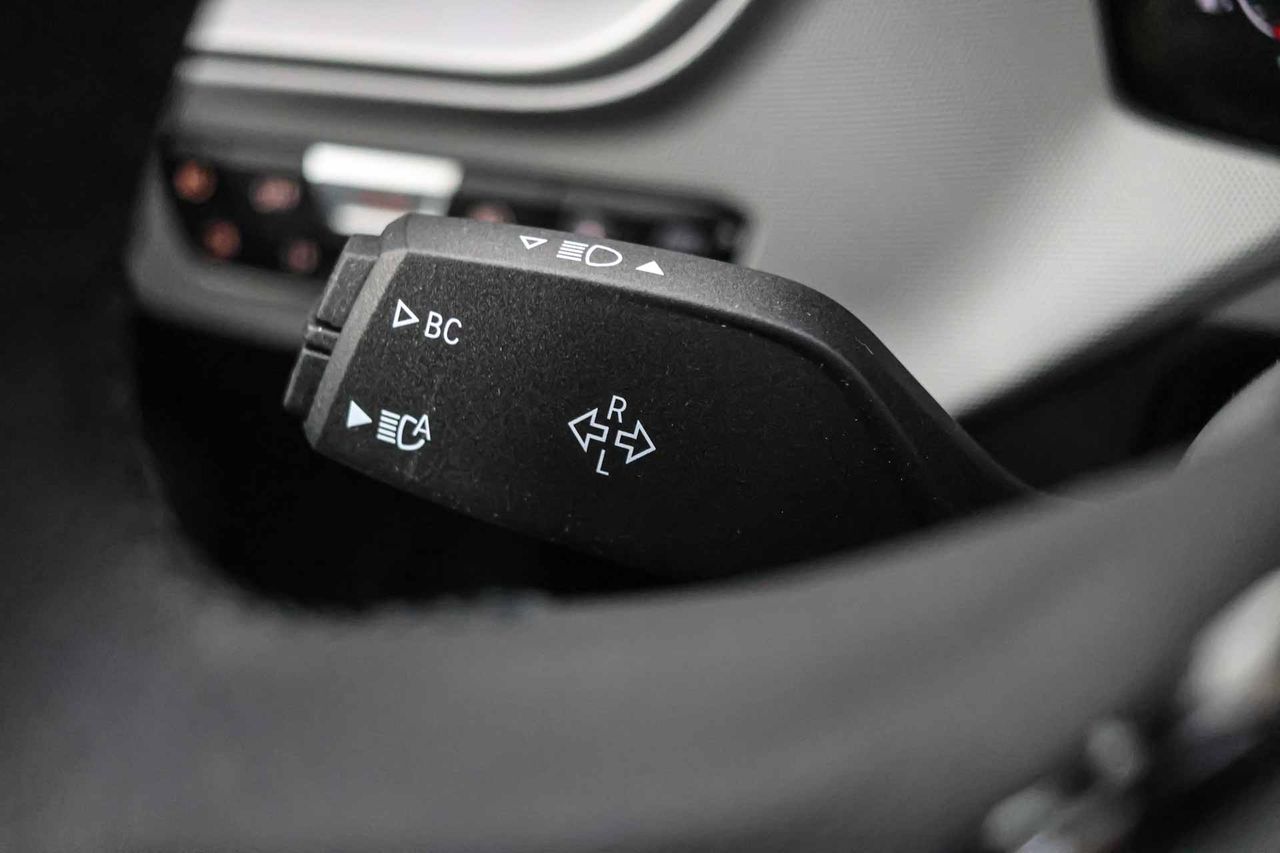 BMW Serie 1 118i **Versión 116i Auto** - Foto 34