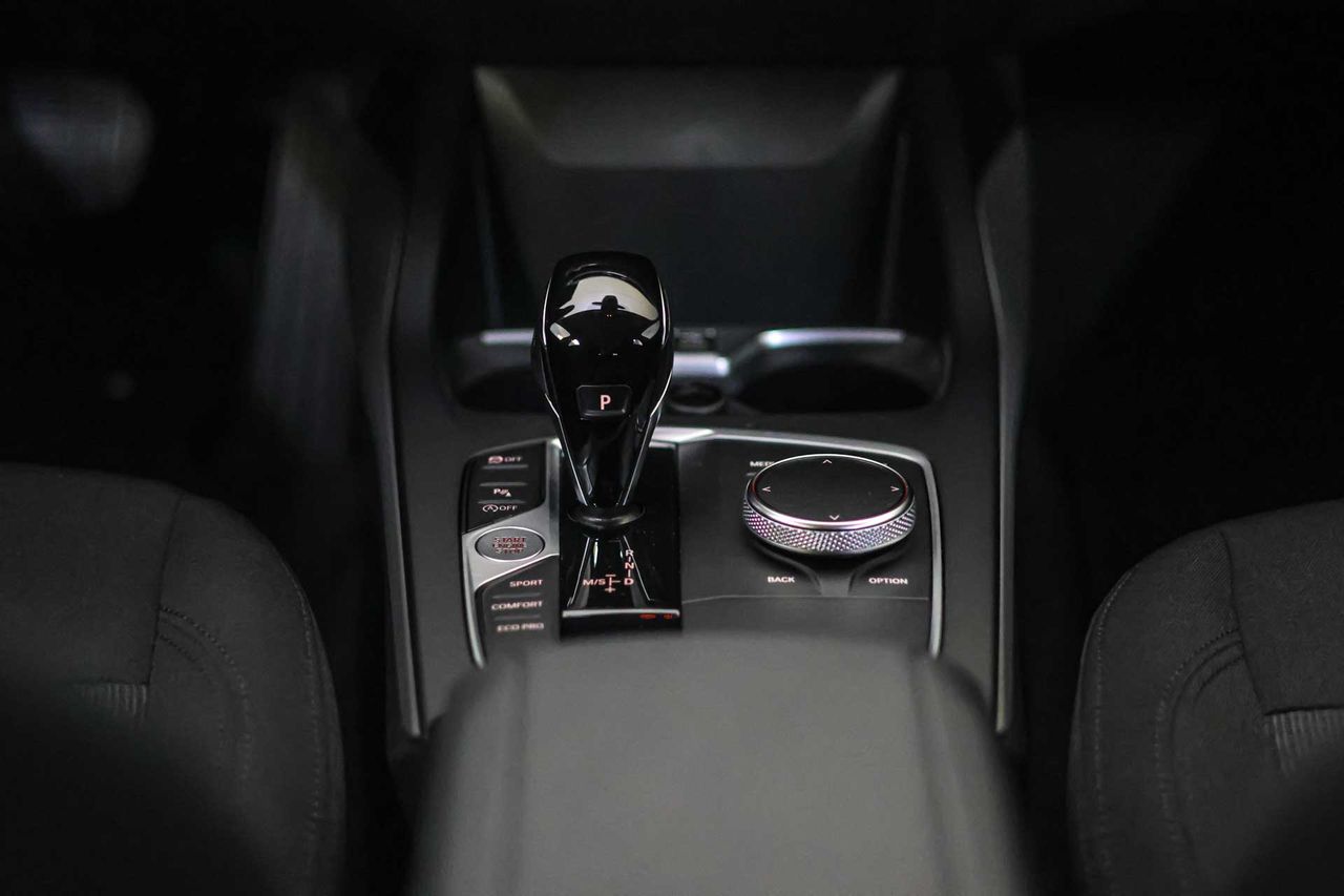 BMW Serie 1 118i **Versión 116i Auto** - Foto 37