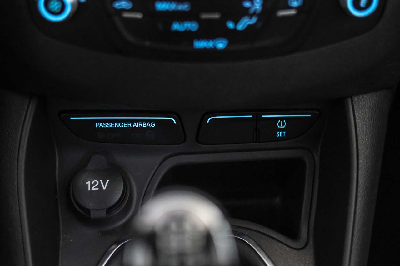 Ford Tourneo Courier 1.0 EcoBoost 100cv Titanium - Foto 45