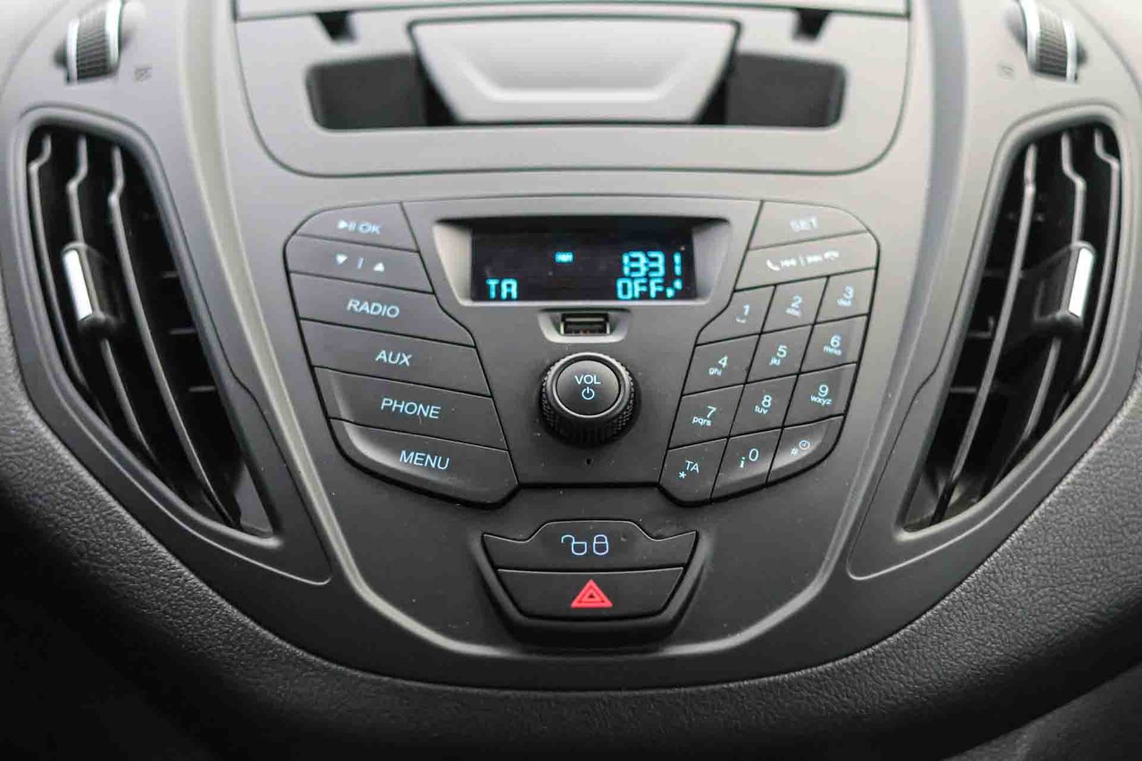 Ford Tourneo Courier 1.0 EcoBoost 100cv Titanium - Foto 47