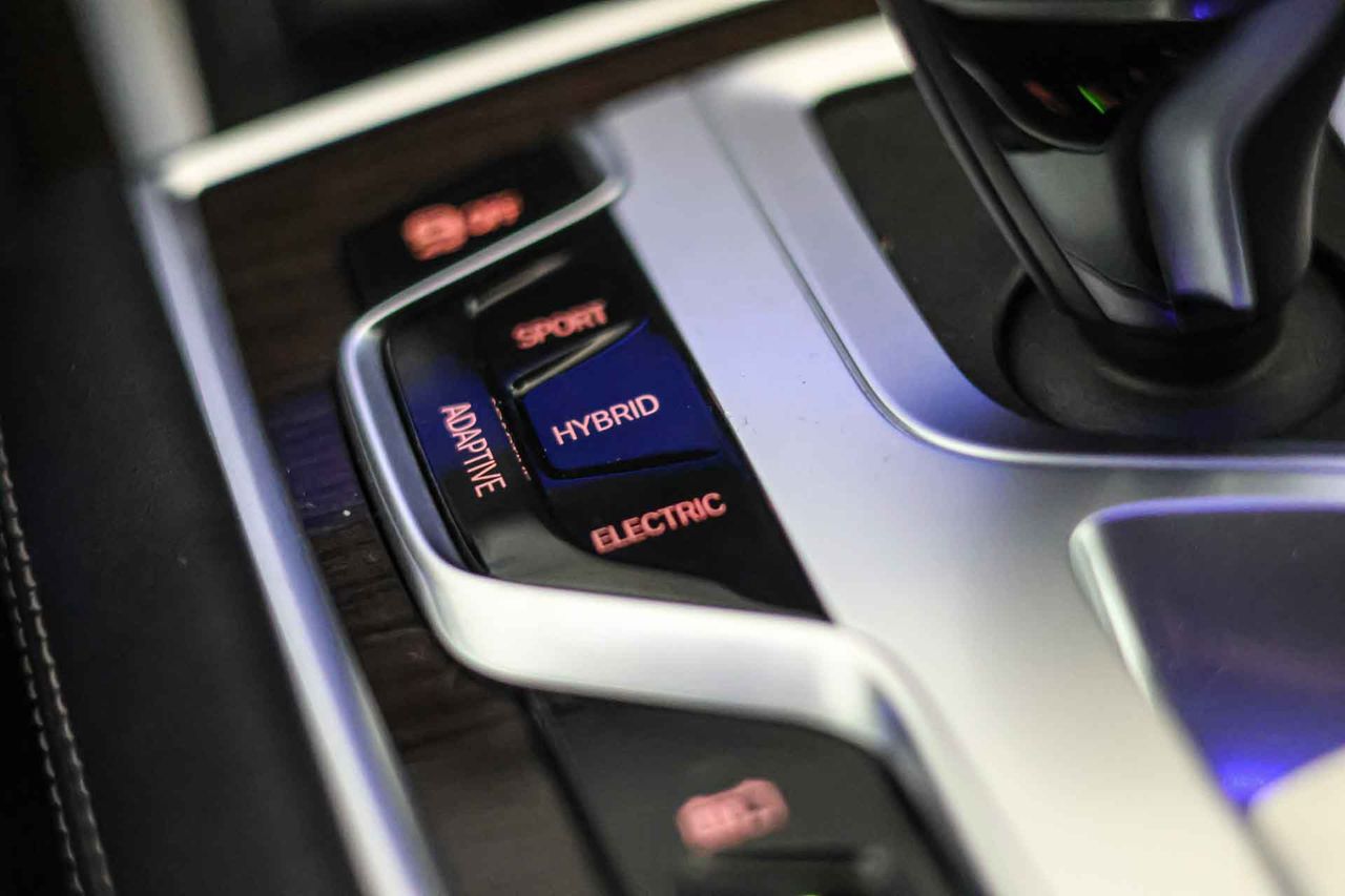 BMW Serie 7 745e - Foto 53