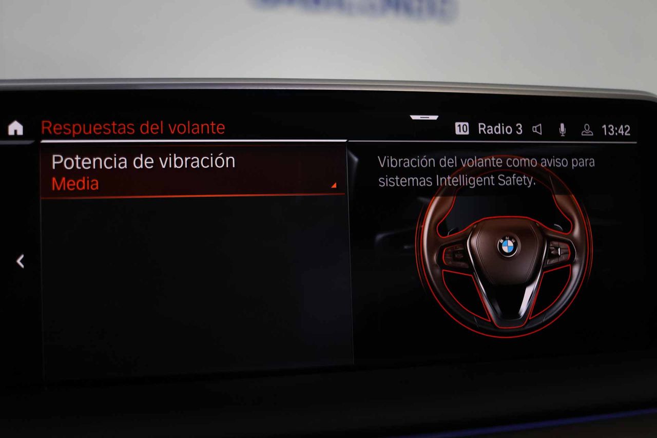 BMW Serie 7 745e - Foto 88