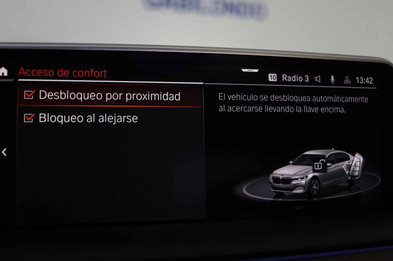 BMW Serie 7 745e - Foto 90