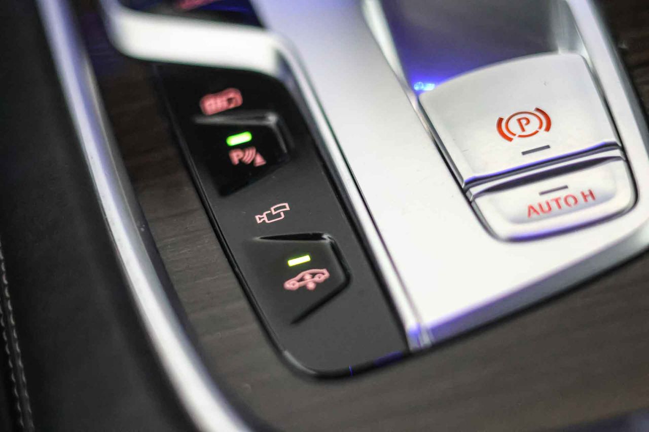 BMW Serie 7 745e - Foto 52