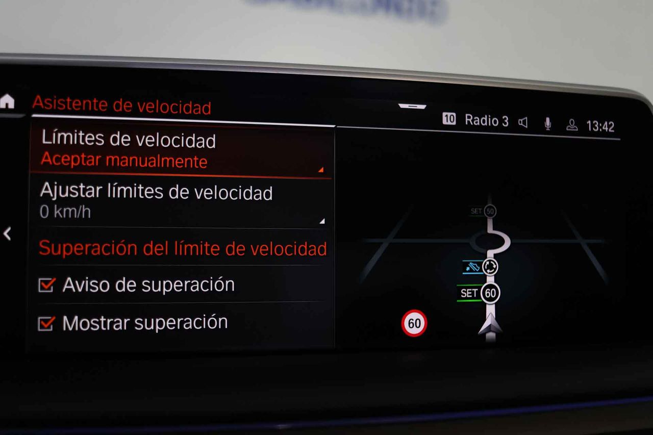 BMW Serie 7 745e - Foto 86