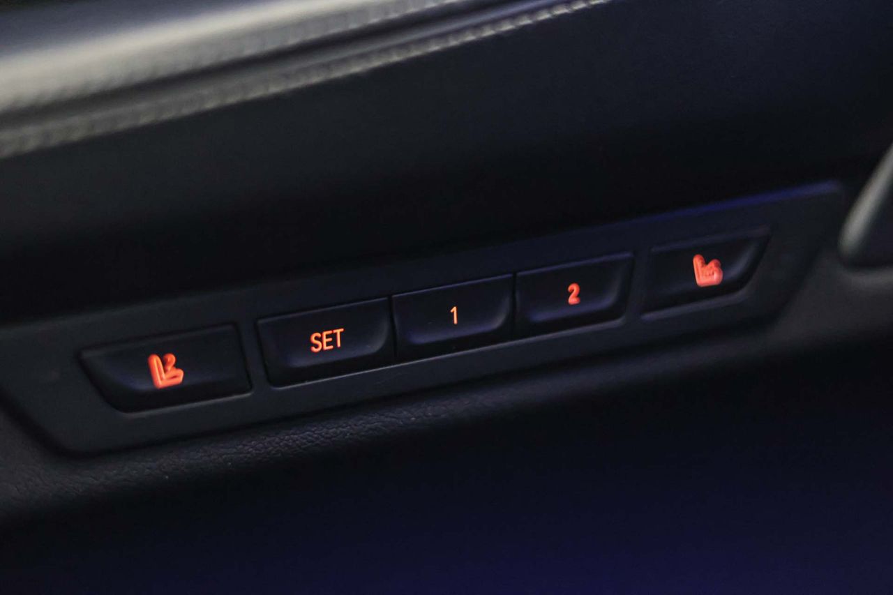 BMW Serie 7 745e - Foto 38