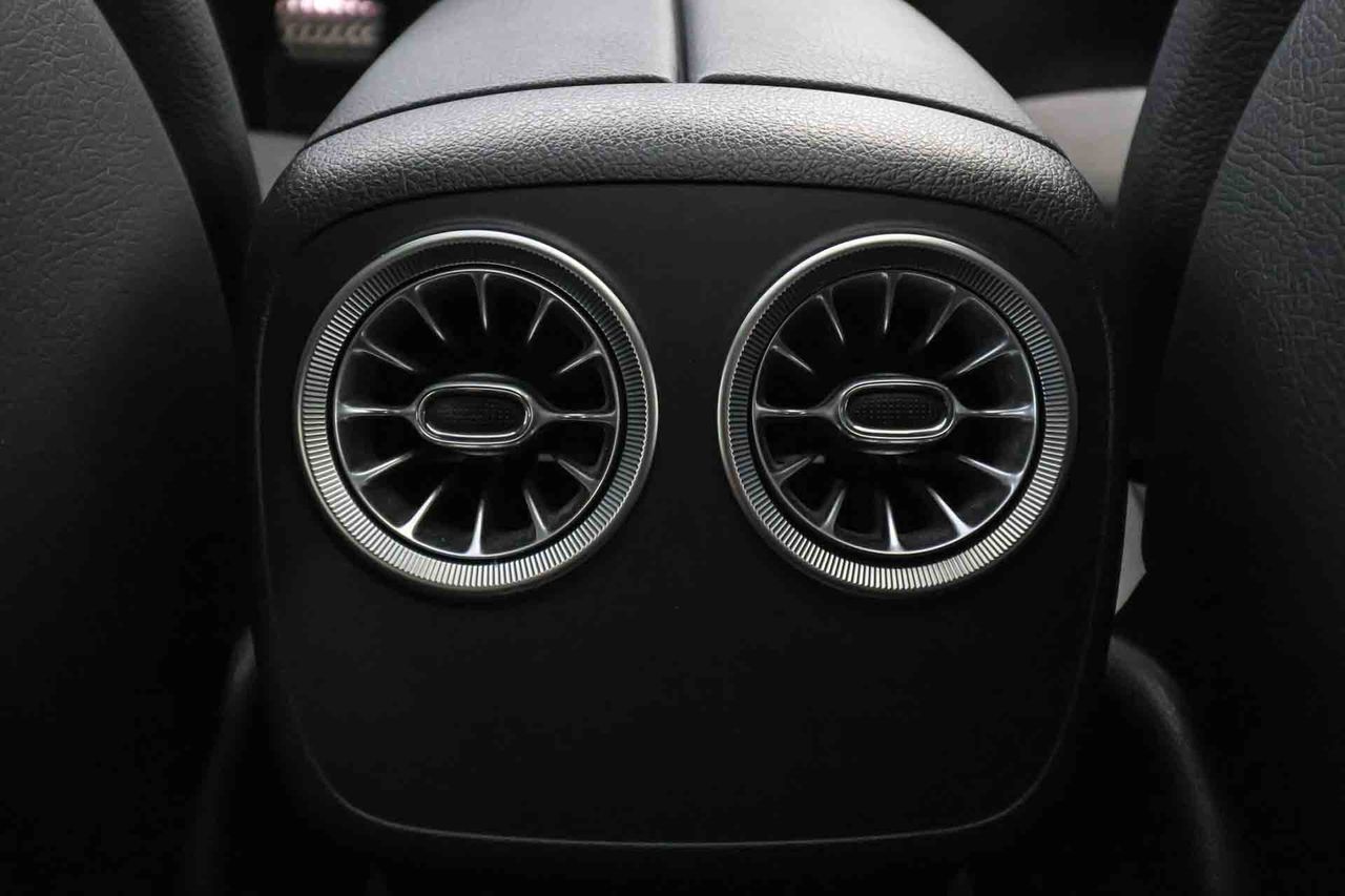 Mercedes Clase E Coupé E 220 d 4MATIC AMG Line **Techo panorámico** - Foto 52