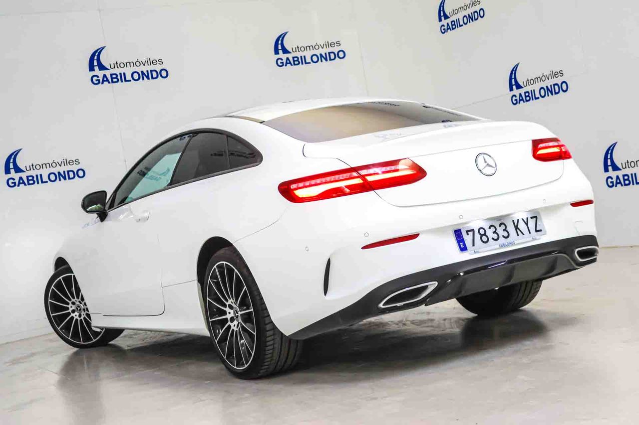 Mercedes Clase E Coupé E 220 d 4MATIC AMG Line **Techo panorámico** - Foto 13