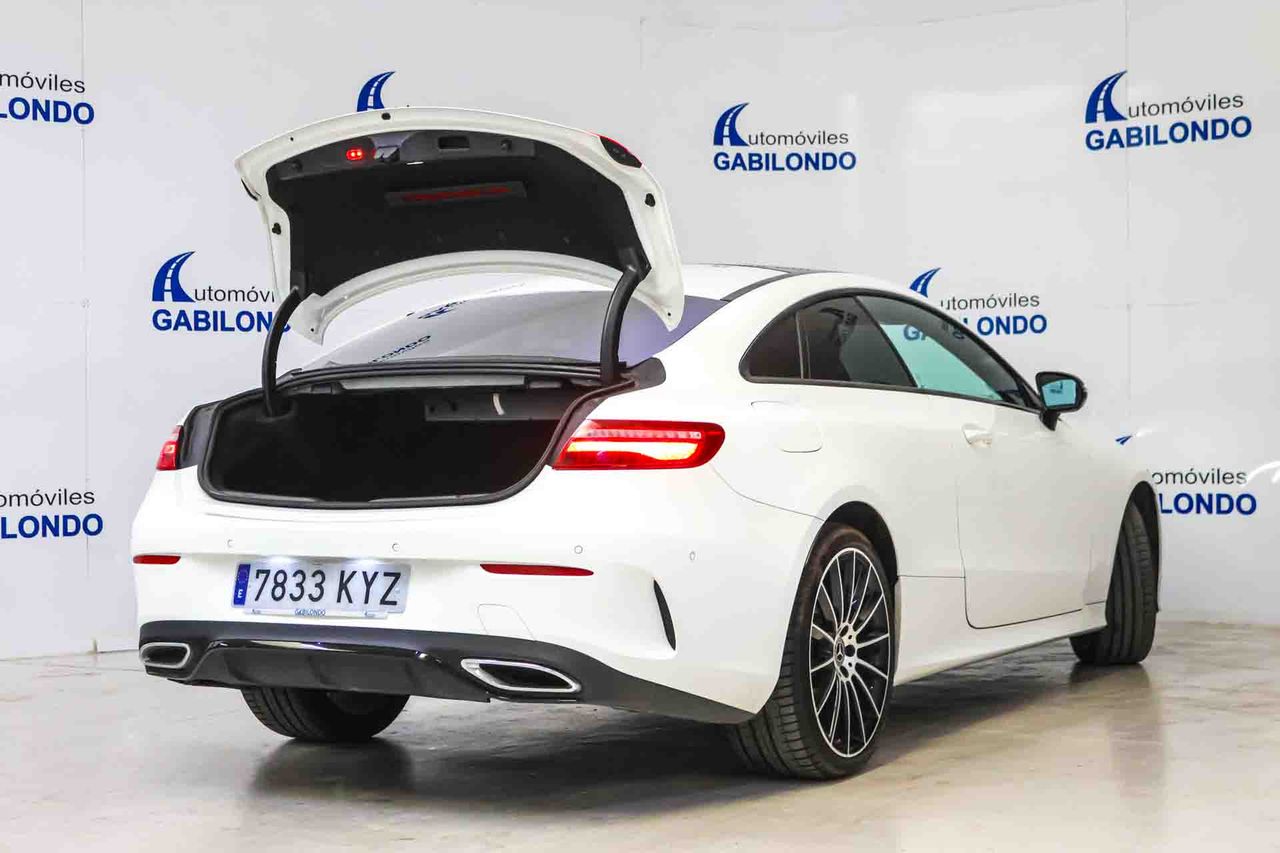 Mercedes Clase E Coupé E 220 d 4MATIC AMG Line **Techo panorámico** - Foto 16