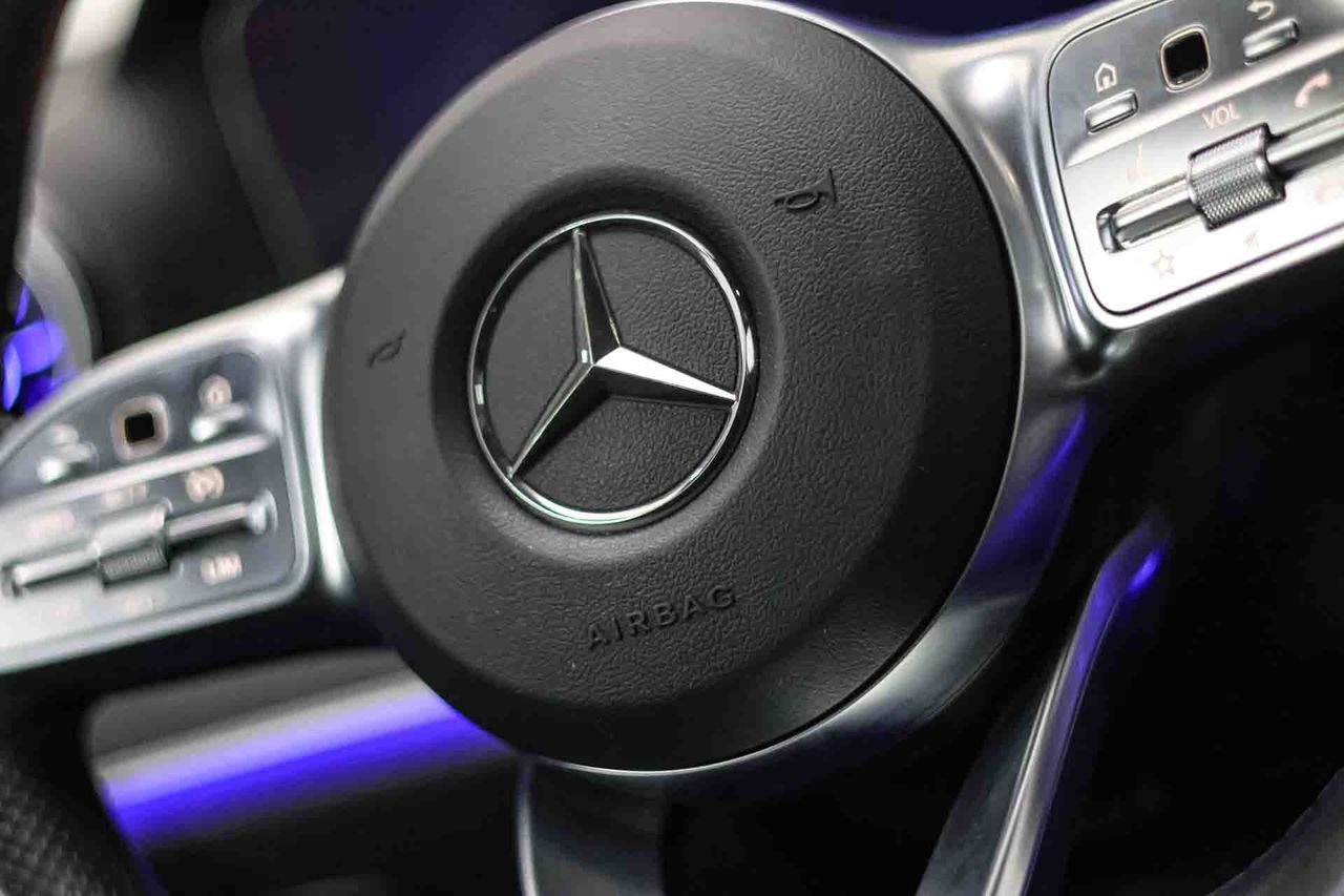 Mercedes Clase E Coupé E 220 d 4MATIC AMG Line **Techo panorámico** - Foto 31