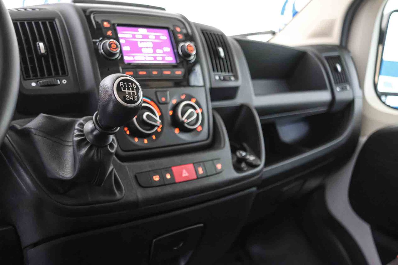 Opel Movano L1H2 2.2BlueHDI **Sólo 13248kms** - Foto 37