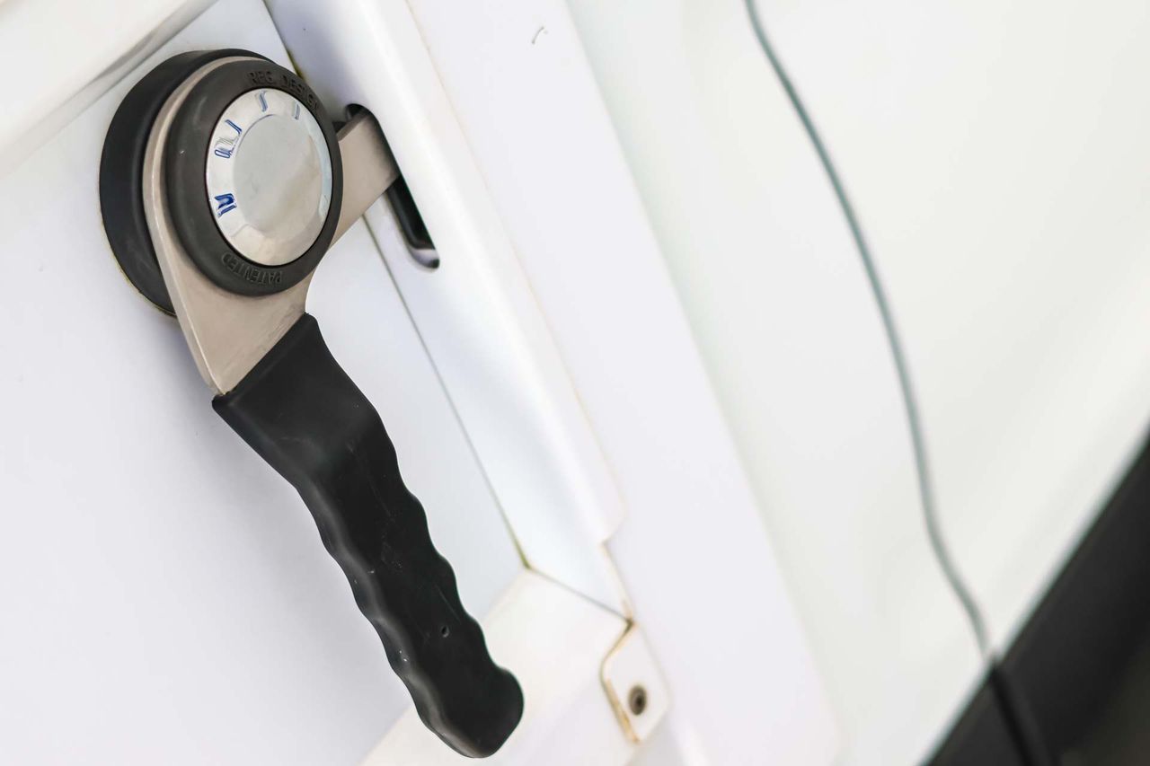 Ford Transit 2.0TDCI Chasis Cabina L2 *Caja abierta* *Basculante* *Sólo 39000kms** - Foto 18