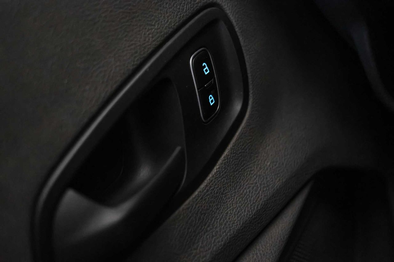 Ford Transit 2.0TDCI Chasis Cabina L2 *Caja abierta* *Basculante* *Sólo 39000kms** - Foto 21