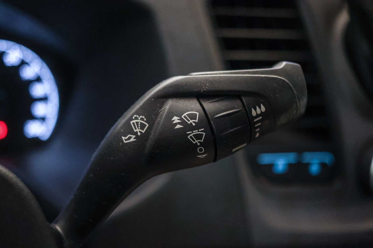 Ford Transit 2.0TDCI Chasis Cabina L2 *Caja abierta* *Basculante* *Sólo 39000kms** - Foto 28