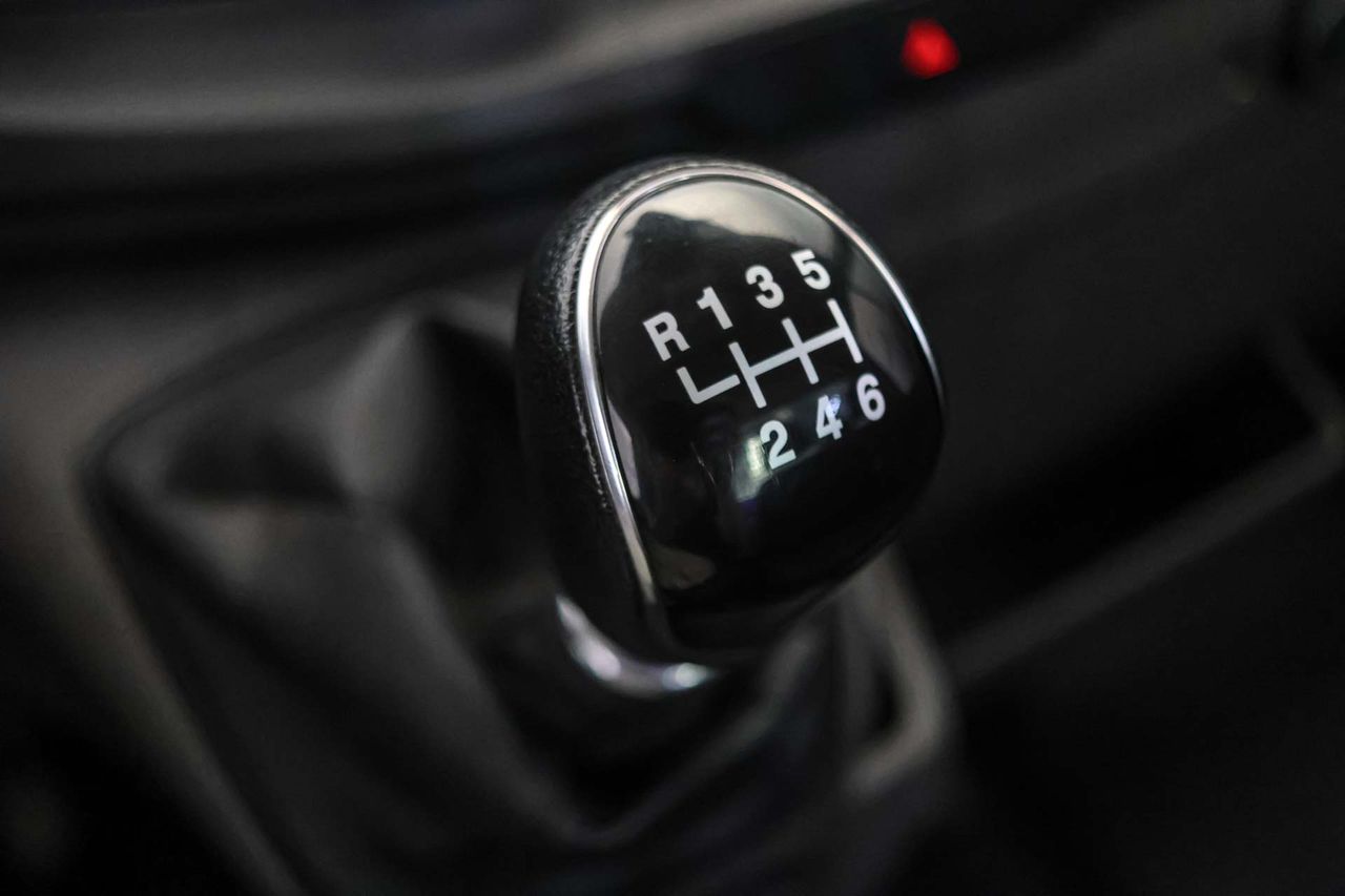 Ford Transit 2.0TDCI Chasis Cabina L2 *Caja abierta* *Basculante* *Sólo 39000kms** - Foto 35