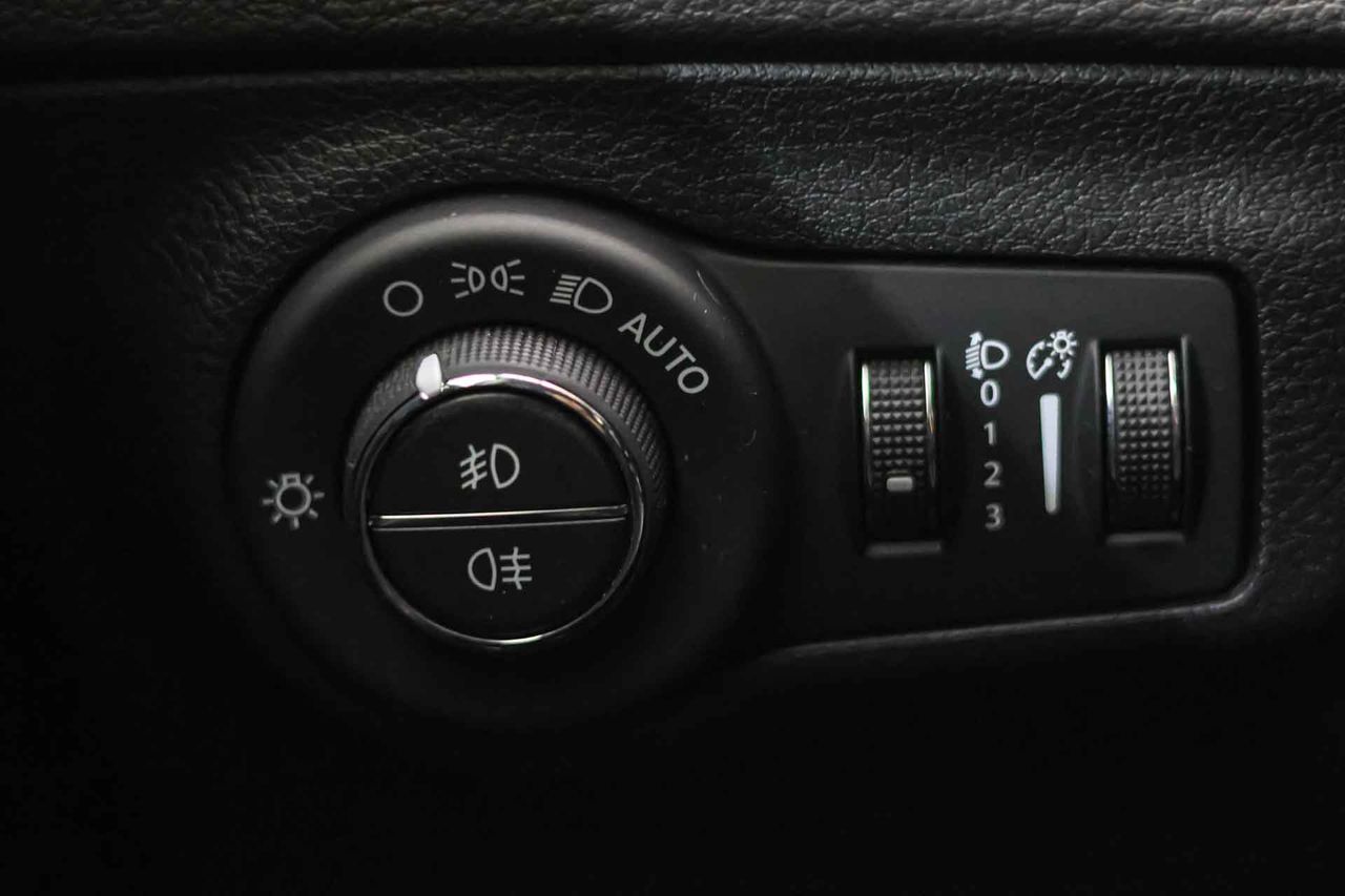 Jeep Compass 1.4 Mair 103kW Limited 4x2 Techo panorámico - Foto 34