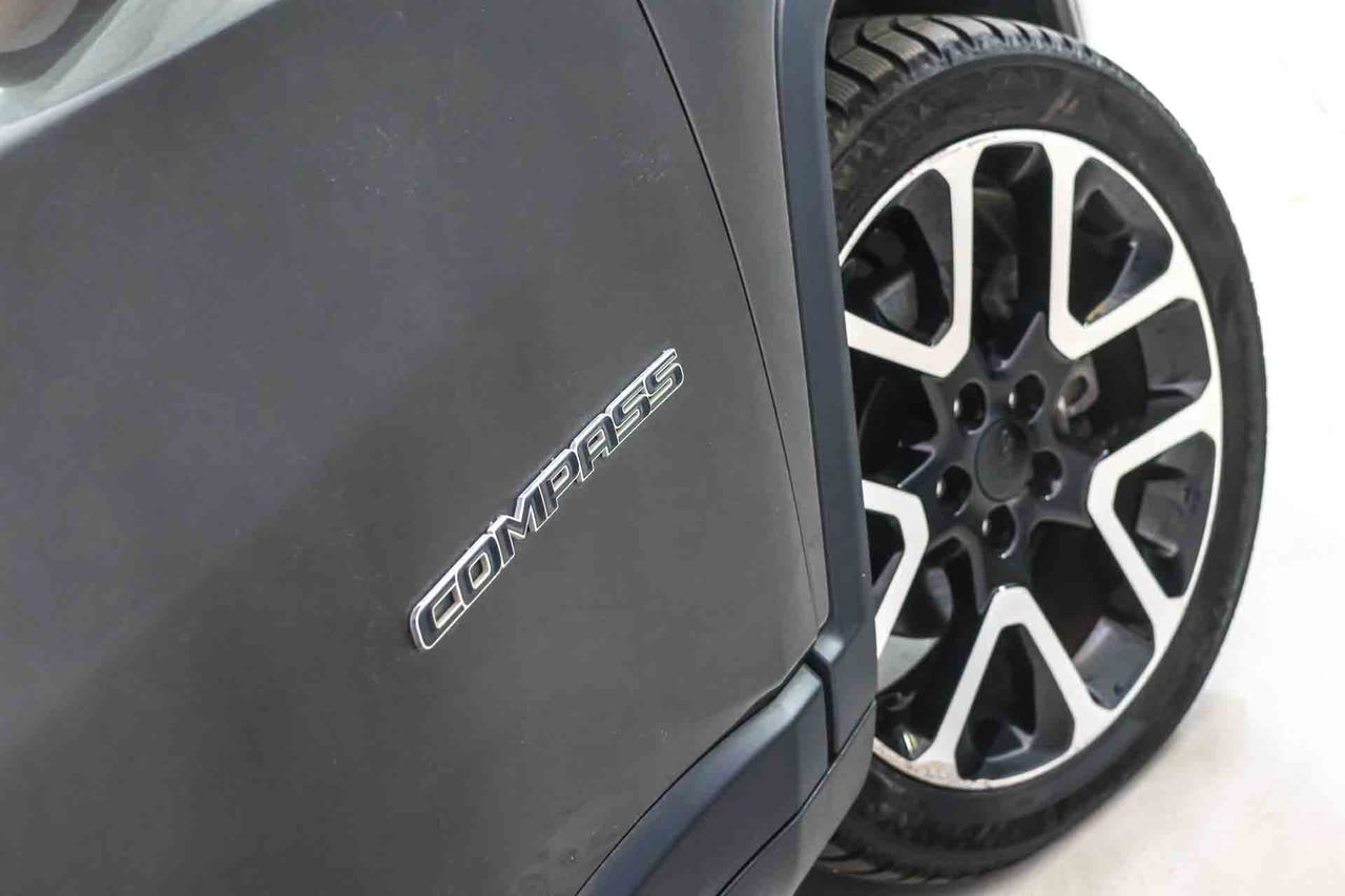 Jeep Compass 1.4 Mair 103kW Limited 4x2 Techo panorámico - Foto 14
