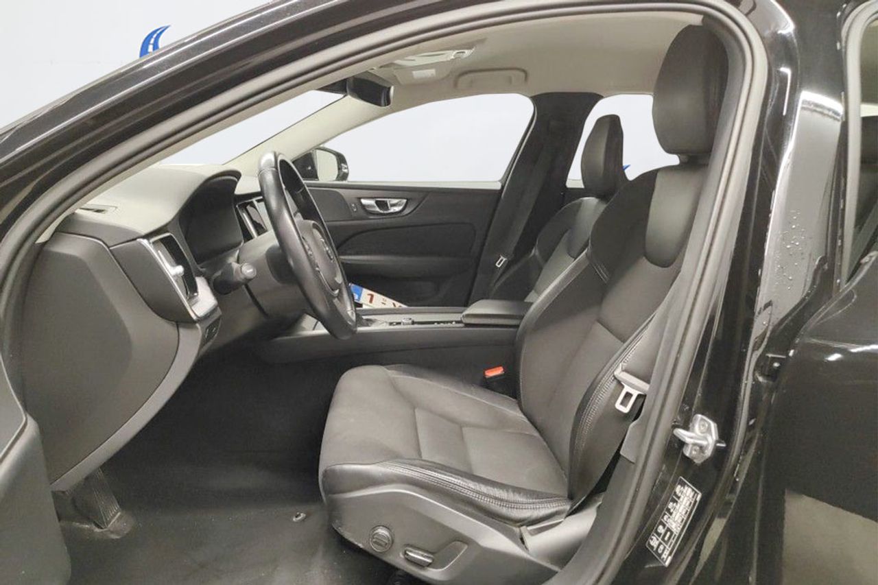Volvo V60 2.0 D3 Momentum Pro Auto Geartronic - Foto 7