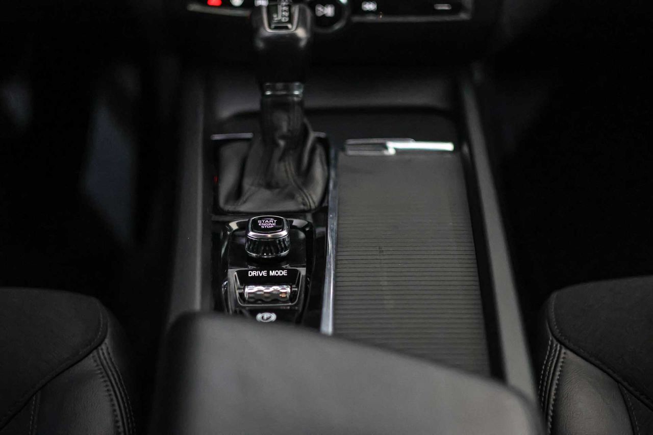 Volvo V60 2.0 D3 Momentum Pro Auto Geartronic - Foto 40