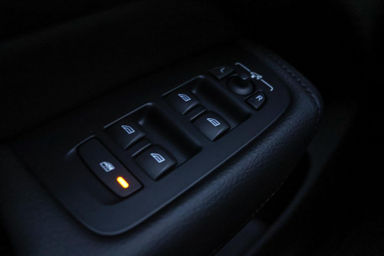 Volvo XC60 2.0 T6 AWD Recharge Inscription Exp Auto - Foto 34