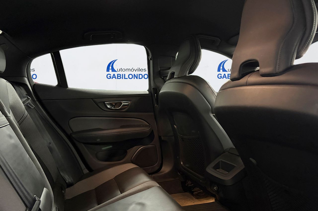 Volvo S60 2.0 T4 R-Design Auto - Foto 8