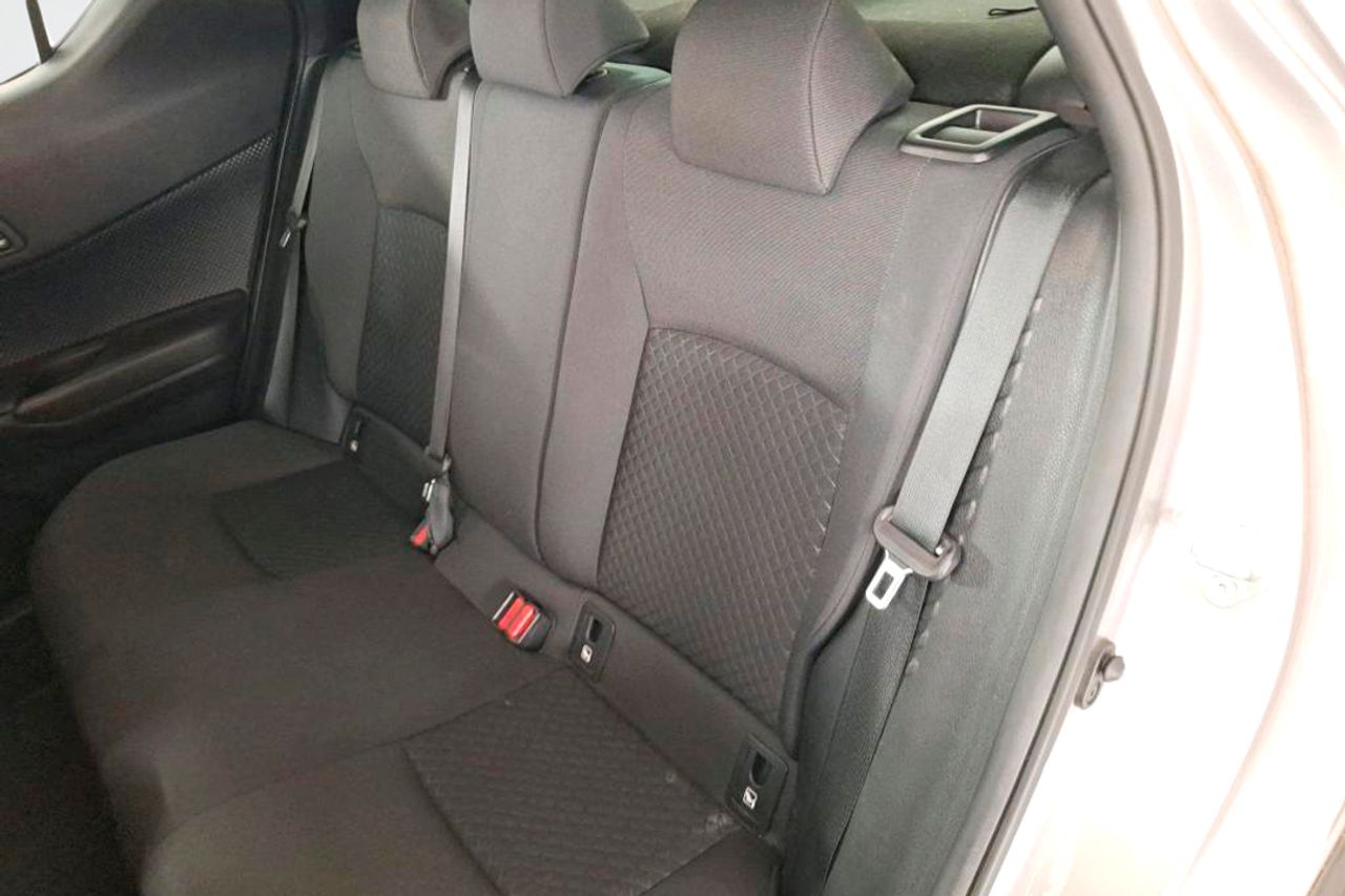 Toyota C-HR 2.0 180H Dynamic - Foto 7