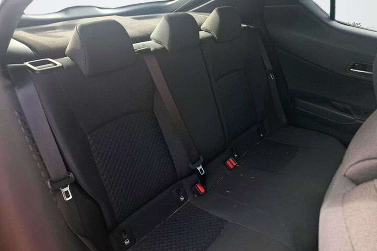 Toyota C-HR 1.8 125H Active - Foto 8