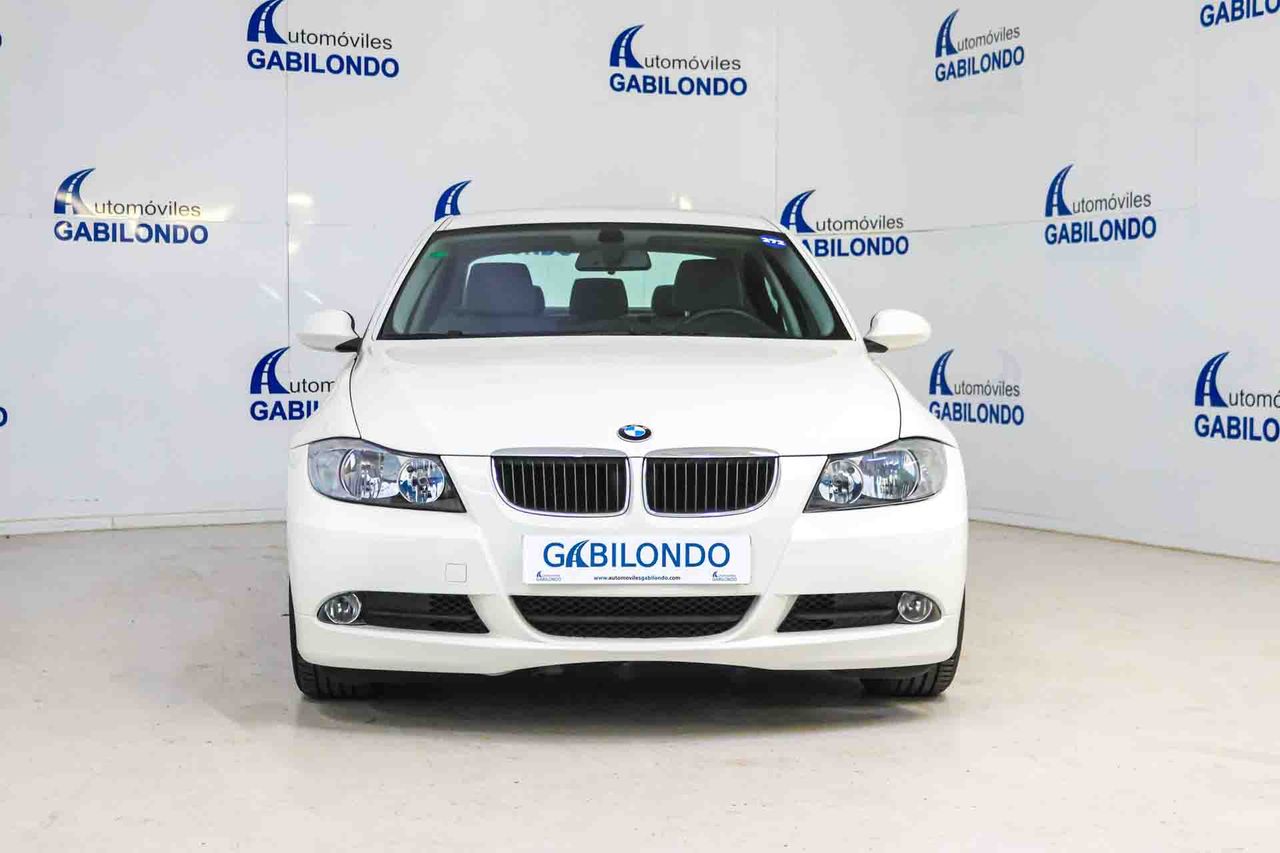 BMW Serie 3 320i (E90) - Foto 3