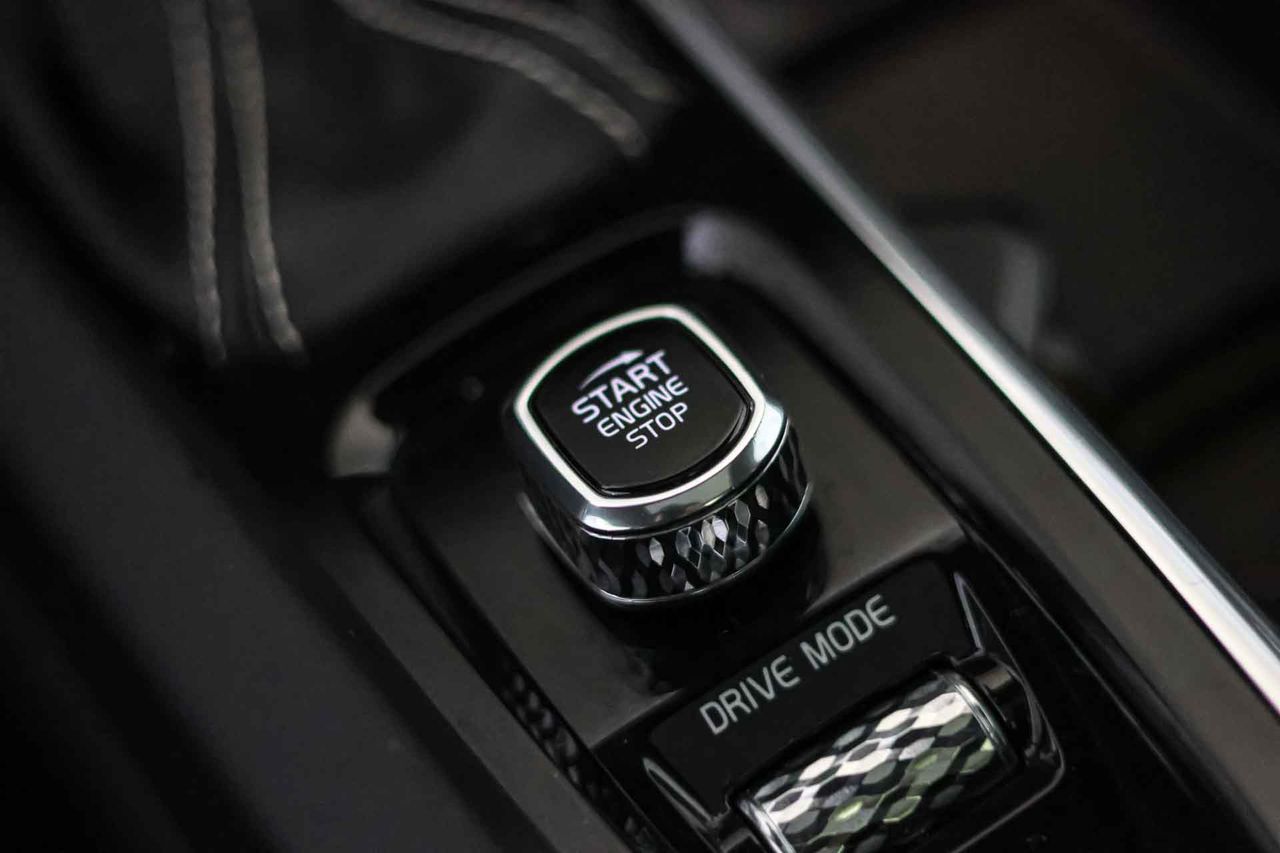 Volvo XC60 2.0 T5 R-Design Auto - Foto 47