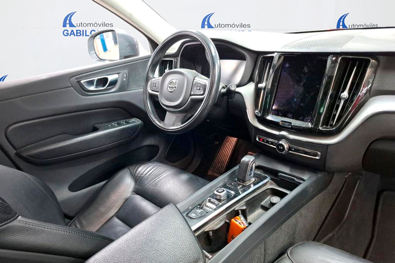 Volvo XC60 2.0 T6 AWD Recharge Inscription Auto - Foto 5
