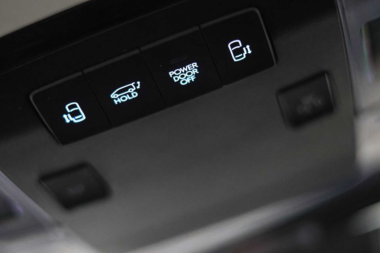 Hyundai Staria 2.2 CRDI Tecno 9S ** 9 Plazas** - Foto 46