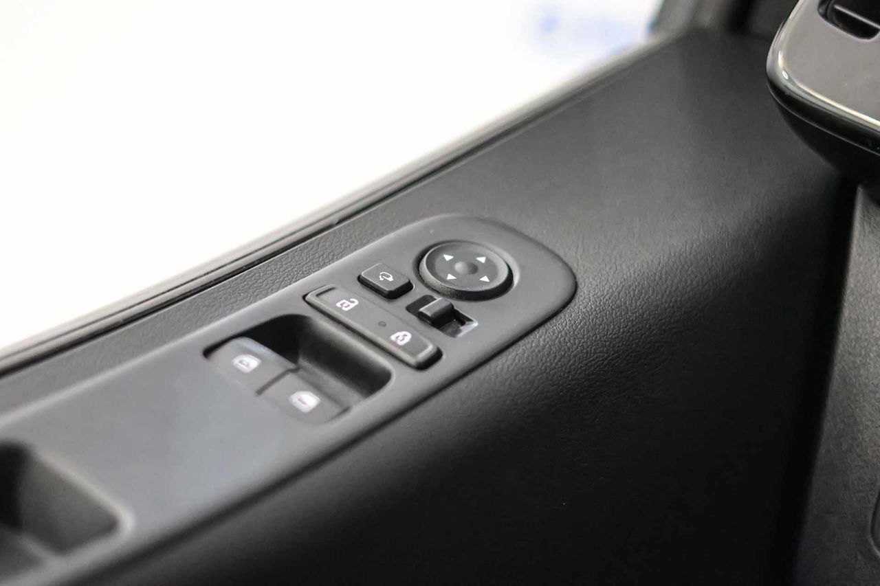 Hyundai Staria 2.2 CRDI Tecno 9S ** 9 Plazas** - Foto 31