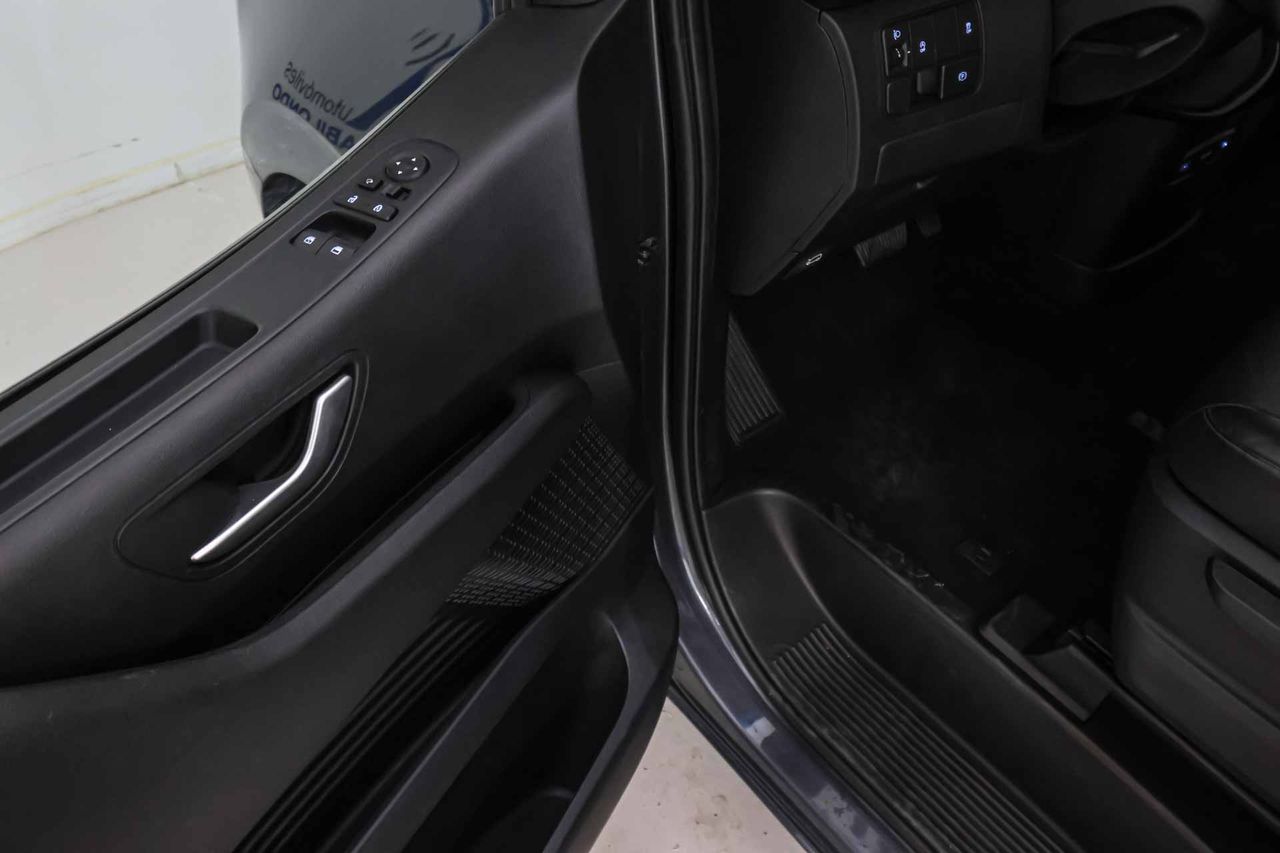 Hyundai Staria 2.2 CRDI Tecno 9S ** 9 Plazas** - Foto 30