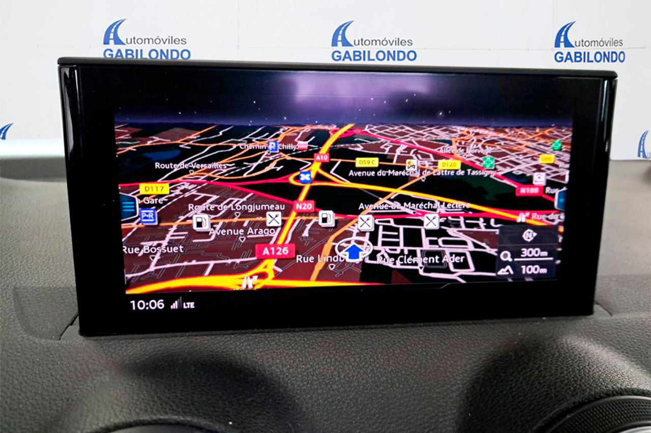 Audi Q2 Design 35 TFSI 110kW (150CV) S tronic - Foto 9