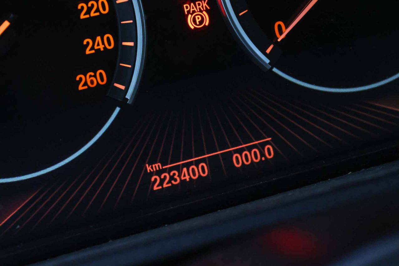 BMW Serie 5 520d Gran Turismo Auto - Foto 8