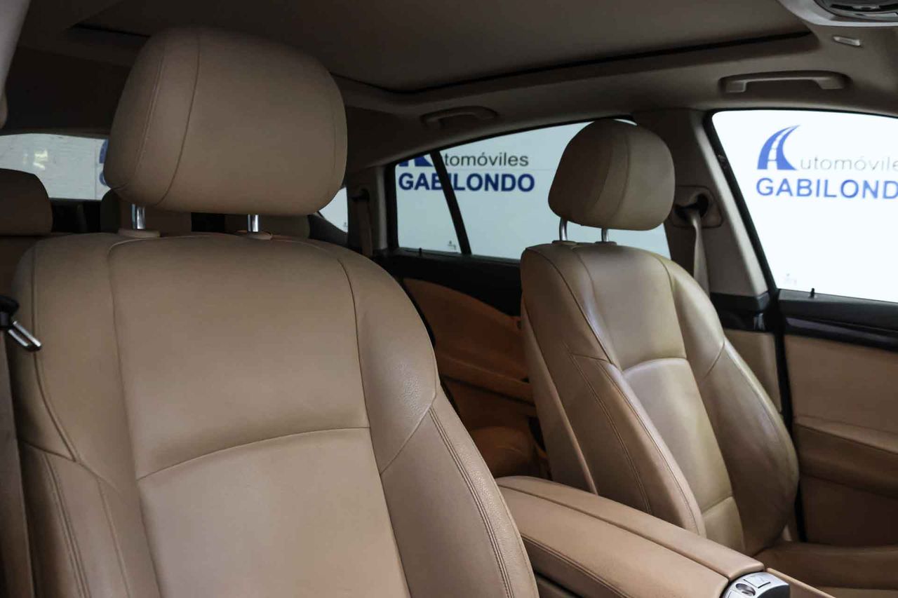 BMW Serie 5 520d Gran Turismo Auto - Foto 13