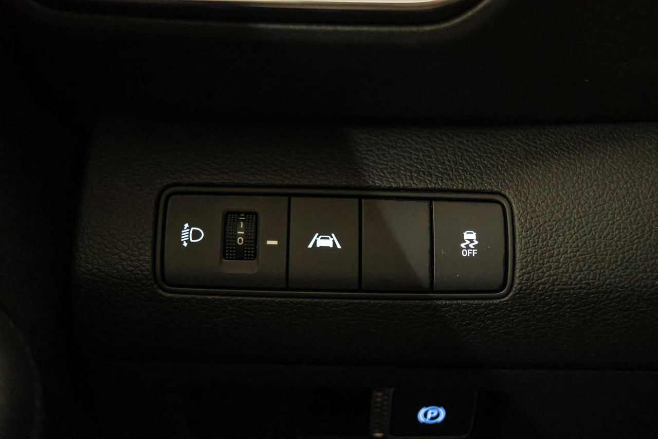 Hyundai Santa Fe 1.6 TGDi HEV Klass Auto 4x2 **7 Plazas** - Foto 29